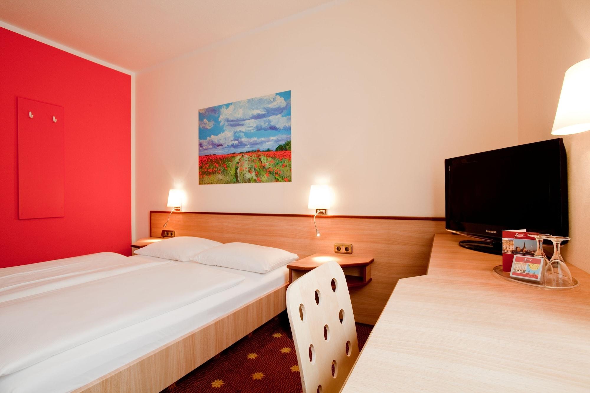 Отель Vienna House Easy By Wyndham Росток Экстерьер фото