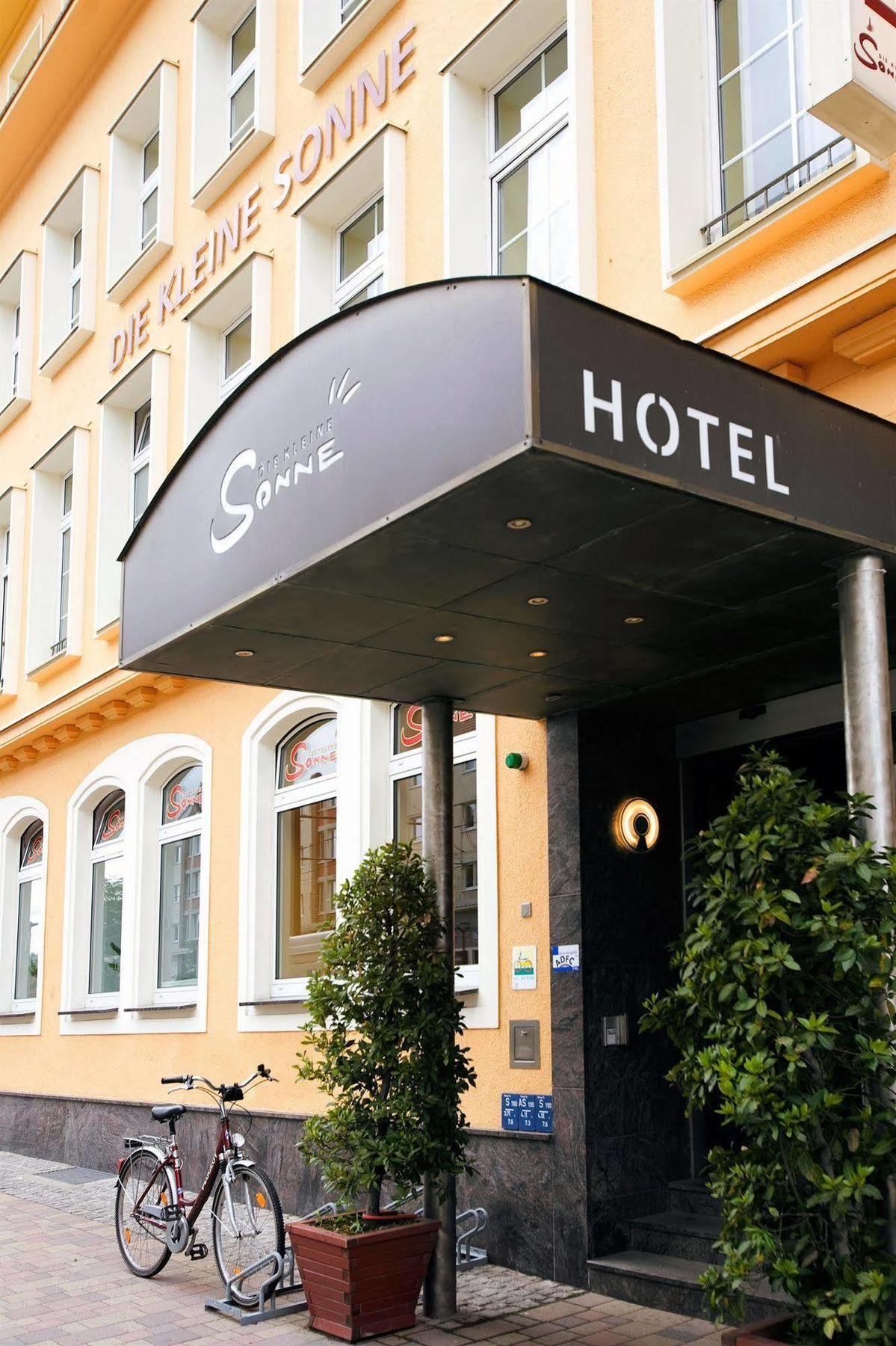 Отель Vienna House Easy By Wyndham Росток Экстерьер фото